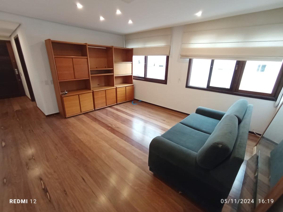 Apartamento para alugar com 2 quartos, 75m² - Foto 2