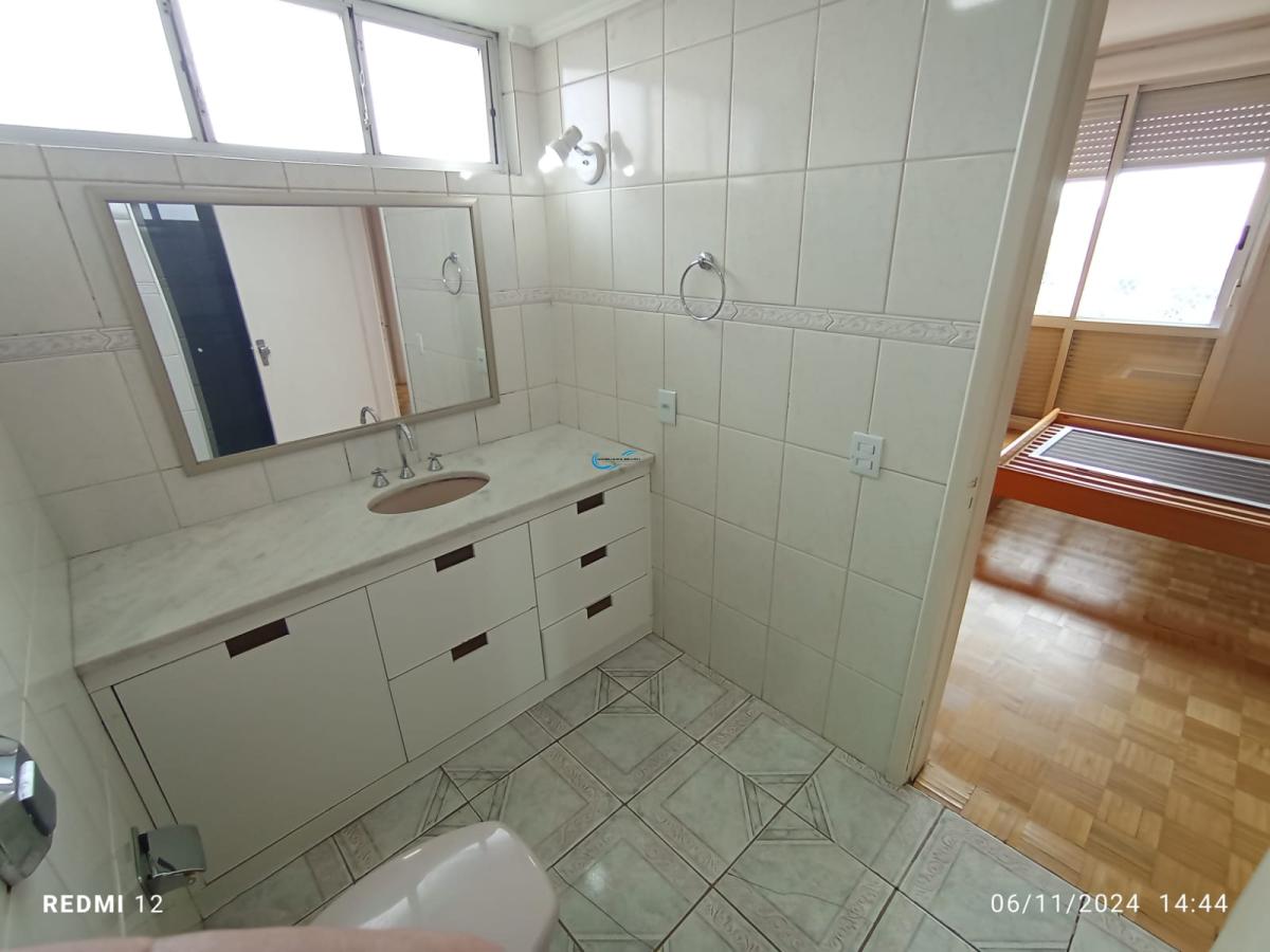 Apartamento à venda e aluguel com 3 quartos, 175m² - Foto 32